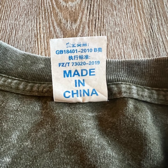 Distressted look Shirt - Picture 4 of 4